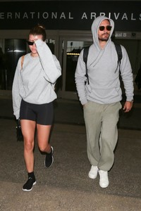 sofia-richie-leaving-melbourne-11-03-2018-4.jpg