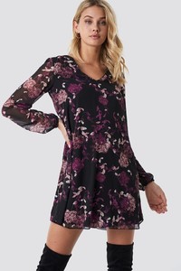 trendyol_floral_patterned_mini_dress_1494-001107-0002_01j.jpg