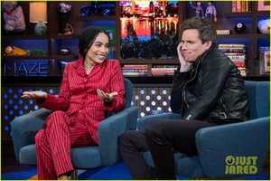zoe-kravitz-shades-lily-allen-on-wwhl-says-she-was-attacked-by-her--07.JPG