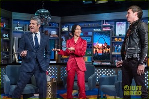zoe-kravitz-shades-lily-allen-on-wwhl-says-she-was-attacked-by-her--12.JPG