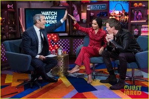 zoe-kravitz-shades-lily-allen-on-wwhl-says-she-was-attacked-by-her--14.JPG