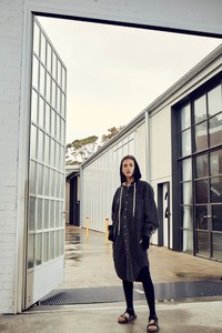 00003-bassike-new-york-pre-fall-2019.thumb.jpg.59aafe3bfc520c5691351b13f3fc9c6e.jpg