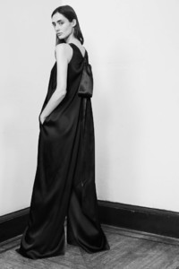 00008-adam-lippes-new-york-pre-fall-19-credit-amar-daved-683x1024.jpg