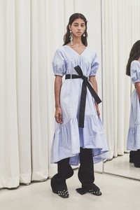 00010-3-1-phillip-lim-new-york-pre-fall-19.thumb.jpg.dc2919590a574f0f451669f578386000.jpg
