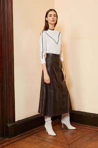 00013-adam-lippes-new-york-pre-fall-19-credit-amar-daved-683x1024.jpg