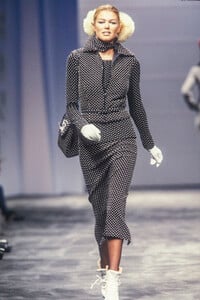 0_missoni-fw-1995-1_html.thumb.JPEG.598142e14df864a0d3b804bf228a7891.JPEG