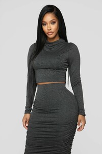 10-29-18_Studio_1_15-05-18_RLSS17_Charcoal_0699_NT.jpg