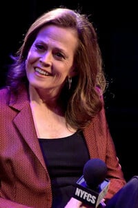 Sigourney+Weaver+Alien+40th+Anniversary+Screening+XWyU7KD3fBhx.jpg