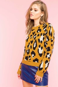 105612433_ZM_79_FRONT.jpg