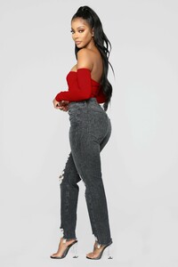11-05-18_Studio_1_13-48-25_B1277_Red_CC_0106_AJ_AJ.jpg