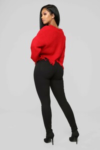 11-1-18_Studio_2_14-44-10_21503_Red0634_DM.jpg