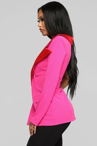11-15-18_Studio_2_16-04-46_JT1672_Pinkcombo0507_JF.jpg