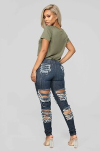 11-19-18_Studio_2_13-34-02_4396A_DarkDenim0497_JD.jpg