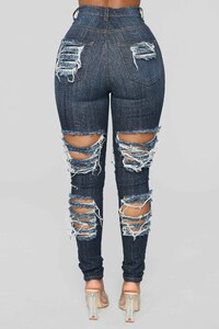 11-19-18_Studio_2_13-34-11_4396A_DarkDenim0498_JD.jpg