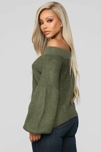 11-20-18_Studio_2_11-14-23_G003A_Olive0548_1__AJ.jpg