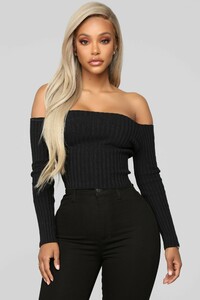 11-20-18_Studio_2_13-35-28_IM4655_Black0435_AJ.jpg