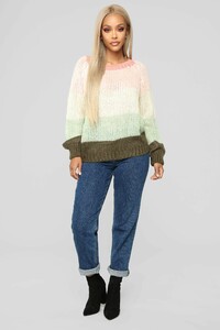 11-21-18_Studio_2_12-55-43_TH0405_OliveCombo0459_DM.jpg