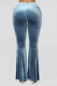 11-21-18_Studio_2_14-07-04_E1049_Denim0457_AJ.jpg