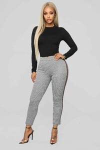 11-21-18_Studio_2_14-40-15_P10137_Black0430_AB.jpg