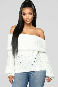 11-23-18_Studio_2_09-25-53_20417_White_0442_AJ.jpg