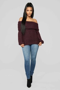 11-23-18_Studio_2_09-32-10_20417_Burgundy_0493_AG.jpg