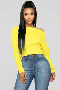 11-23-18_Studio_2_10-21-46_T16740_Yellow_CC_0425_AG_AG.jpg