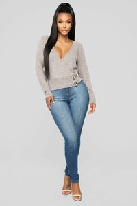 11-23-18_Studio_2_10-25-06_K56561_Blush_0443_AJ.jpg