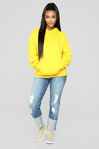 11-23-18_Studio_2_11-38-20_WMKT40418_Yellow_CC_0520_DM.jpg