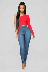 11-26-18_Studio_2_10-12-41_T1305_Red_0453_AJ.jpg