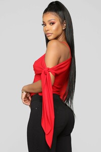 11-26-18_Studio_2_10-41-46_189933_Red_0511_JD.jpg
