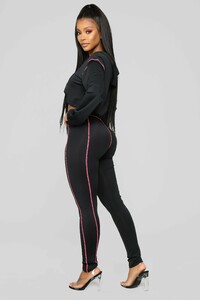 11-26-18_Studio_2_11-50-58_TI2535_Black0578_AJ.jpg