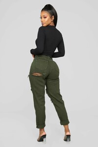 11-26-18_Studio_2_14-34-44_P1626_Green0500_AJ.jpg