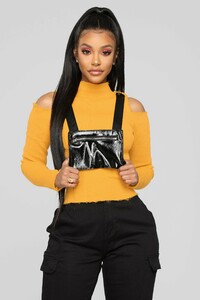 11-26-18_Studio_2_15-31-16_TI2575_Mustard_15703_CC_JD_AG.jpg