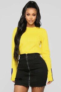 11-27-18_Studio_2_12-03-36_TI2624_Yellowcombo_CC0590_AG_AG.jpg