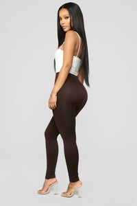 11-28-18_Studio_2_14-03-39_V14763Z_Mocha0440_AJ.jpg