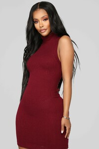 11-29-18_Studio_2_11-27-39_RD52795_Burgundy_CC_0548_AJ_AG.jpg