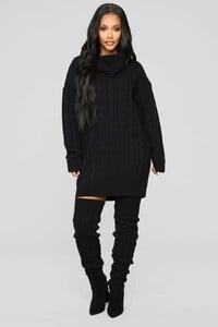 11-29-18_Studio_2_12-56-57_IST1488_Black_0424_NT.jpg