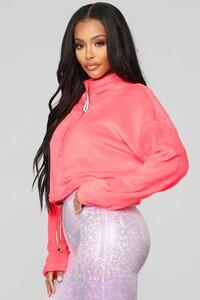 11-30-18_Studio_2_11-08-48_HGT2089_Pink_CC_0587_JD_AG.jpg