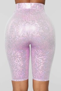 11-30-18_Studio_2_11-09-56_P1697_Pink_0593_JD.jpg