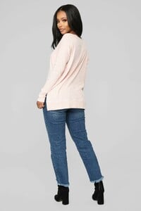 11-30-18_Studio_2_13-18-47_3892_Pink_0463_JD.jpg