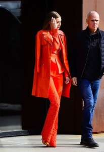          gig111218BZNimage112.jpg