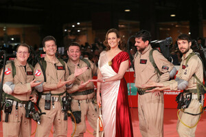 Sigourney+Weaver+Sigourney+Weaver+Red+Carpet+acU3jABiuXjx.jpg