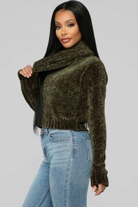 12-10-18_Studio_2_09-32-46_LST1237_Olive0430_AJ.jpg