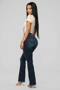 12-10-18_Studio_2_OD_15-48-21_AP2040F_DarkDenim__6_JF.jpg