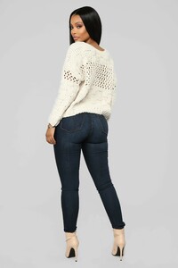 12-10-18_Studio_2__14-04-31_BL1185_Beige0499_AJ.jpg