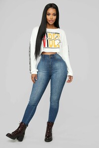 12-10-18_Studio_2__15-25-47_N16308_OffWhite0524_AG.jpg