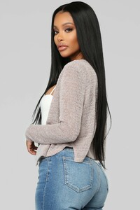 12-10-18_studio_2__14-15-54_4023_mocha0474_crop_aj_nt.jpg