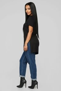 12-11-18_Studio_2_DV_13-37-16_SB3997_Black_0437_NT.jpg