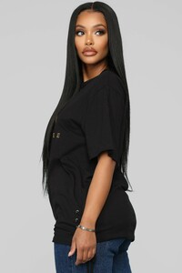 12-11-18_Studio_2_DV_13-41-30_SB3933_Black_0476_NT.jpg