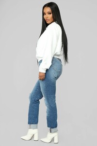 12-12-18_Studio_2_OD_13-32-15_TI2514_Ivory0478_NT.jpg